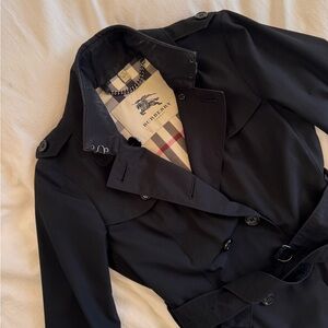Burberry London - Black Classic Trench Coat